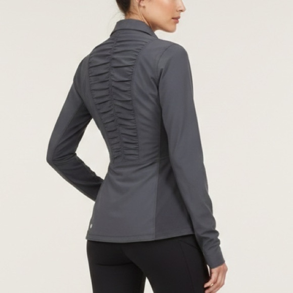LULULEMON Round Trip Jacket Melanite Dark Gray Swift Ultra Light 4
